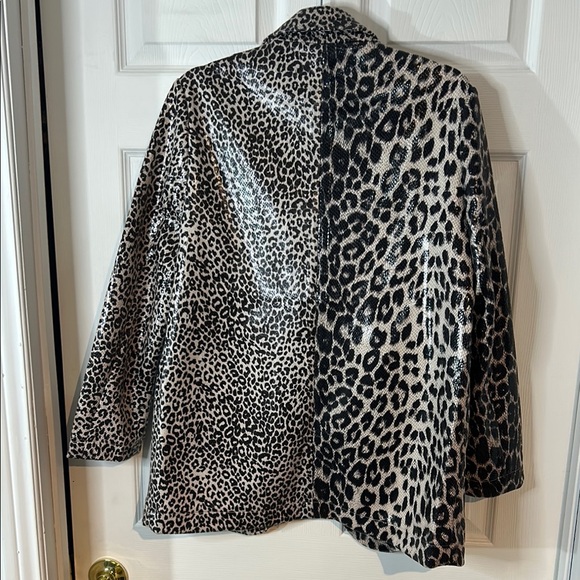 Leopard Print Women's Jacket - Picture 4 of 12
